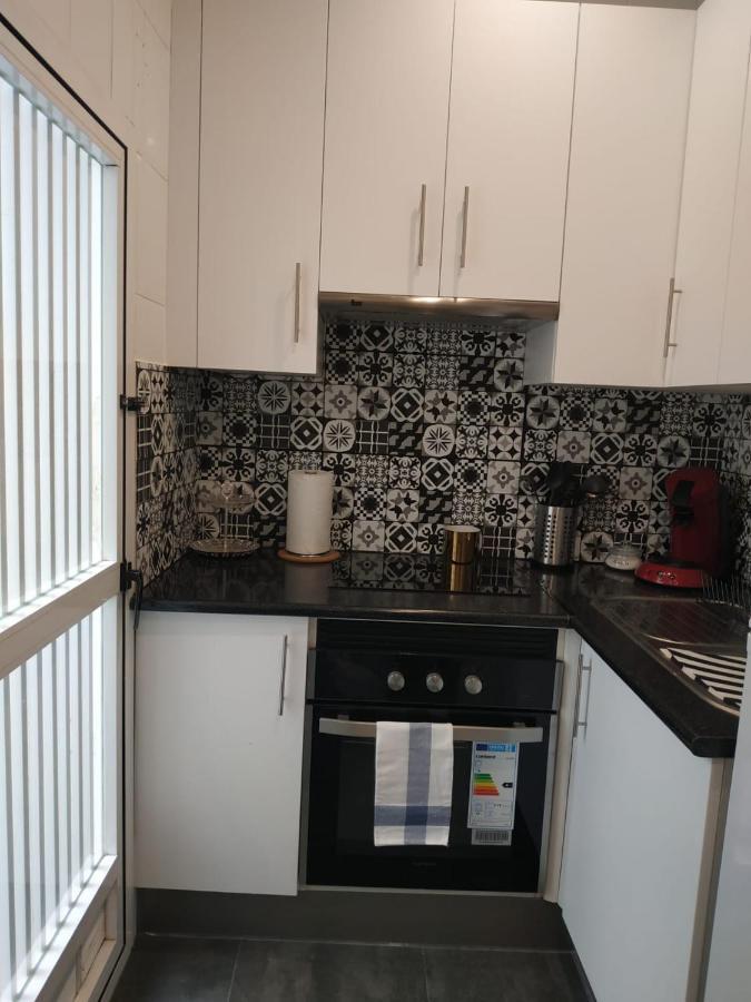 Andys Housing Madrid Rio Apartment Exterior photo