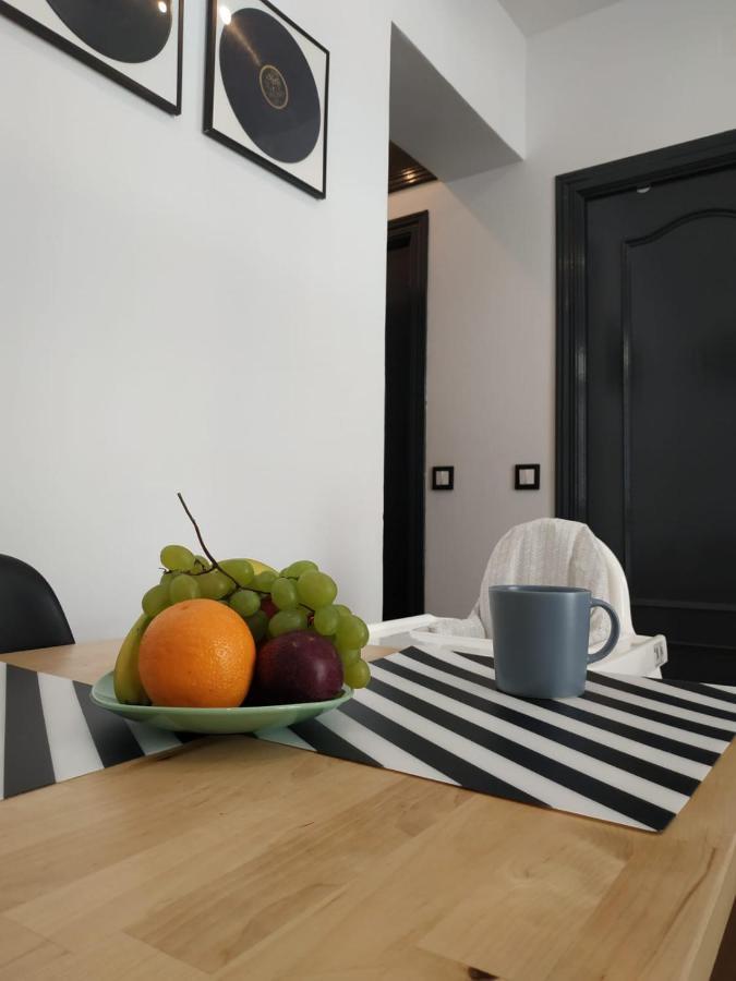 Andys Housing Madrid Rio Apartment Exterior photo